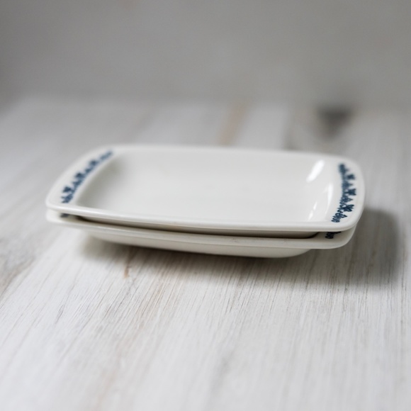 Blue white Mark Buffalo China rectangle plates platters set of 2 vintage - Picture 1 of 8